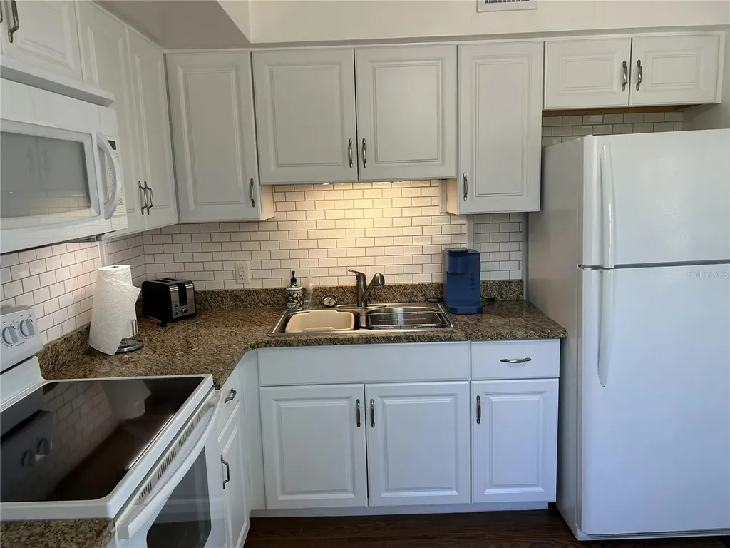 4154 57th Street N Kenneth City FL 33709