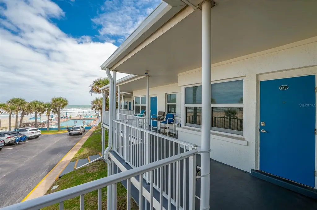935 S Atlantic Avenue Daytona Beach FL 32118