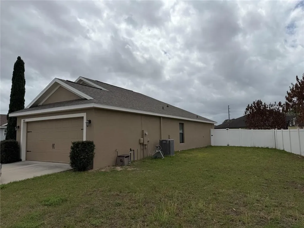 487 Ocho Rios Avenue Tavares FL 32778