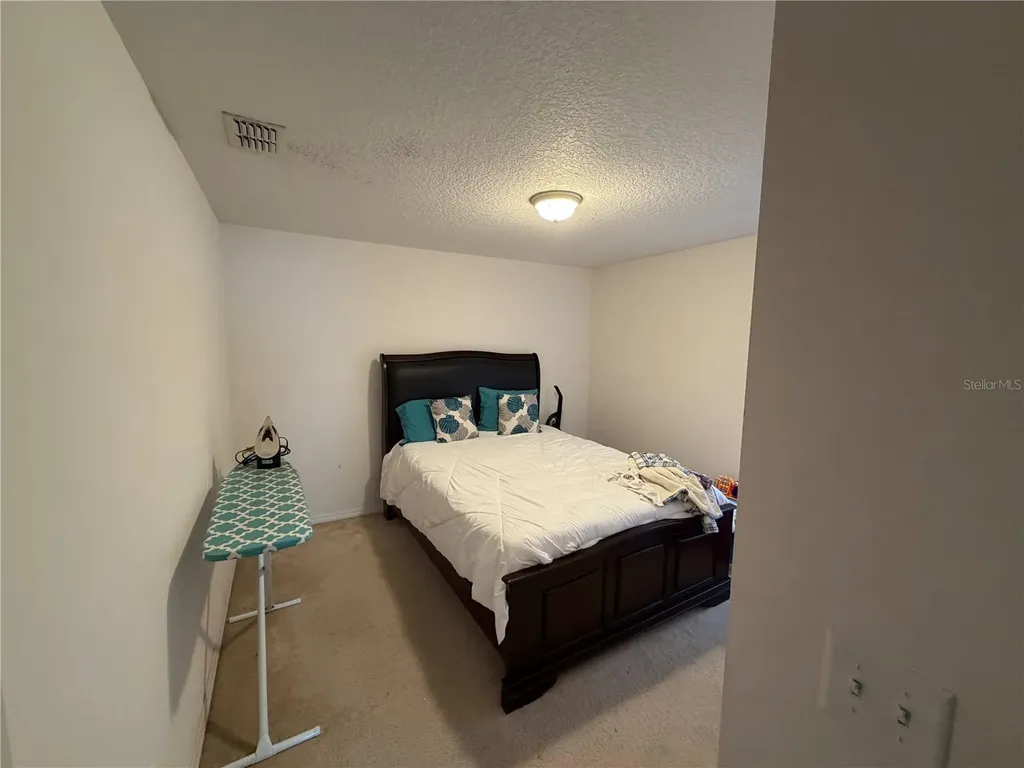 487 Ocho Rios Avenue Tavares FL 32778