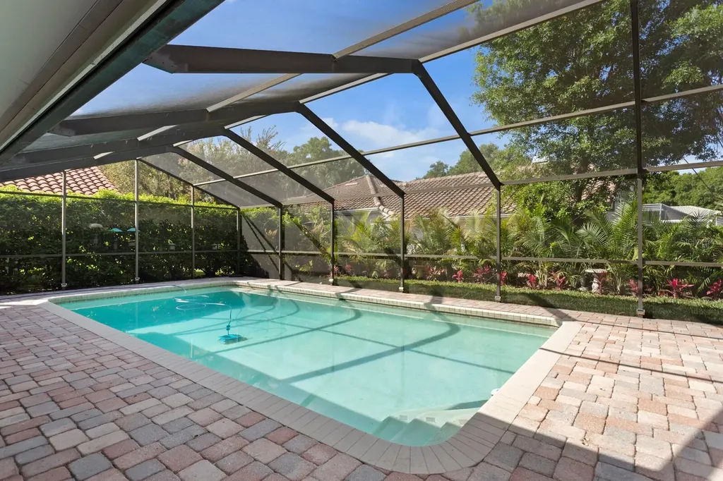 9115 Canberley Drive Tampa FL 33647