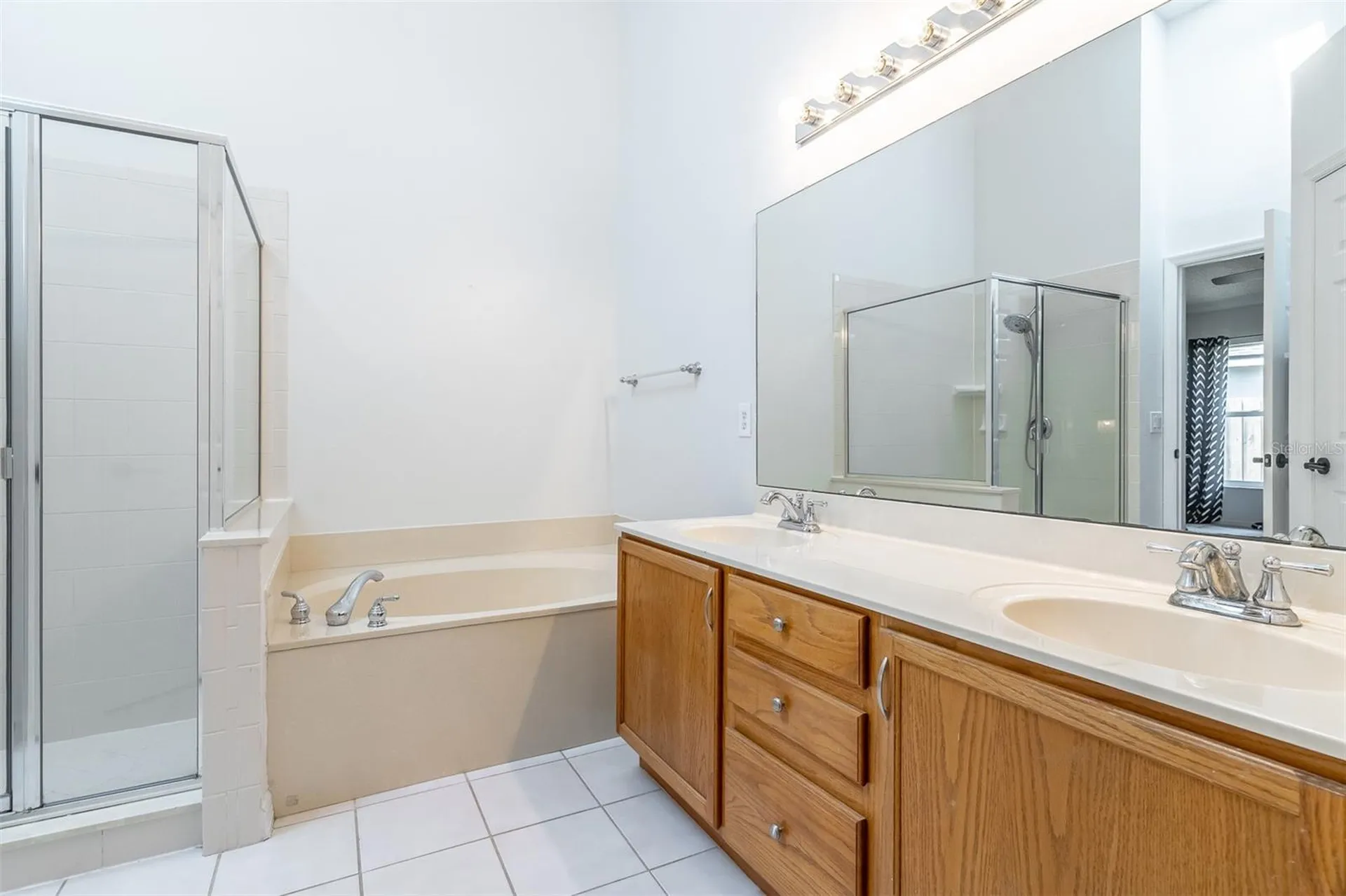 608 Lake Claire Court Oviedo FL 32765