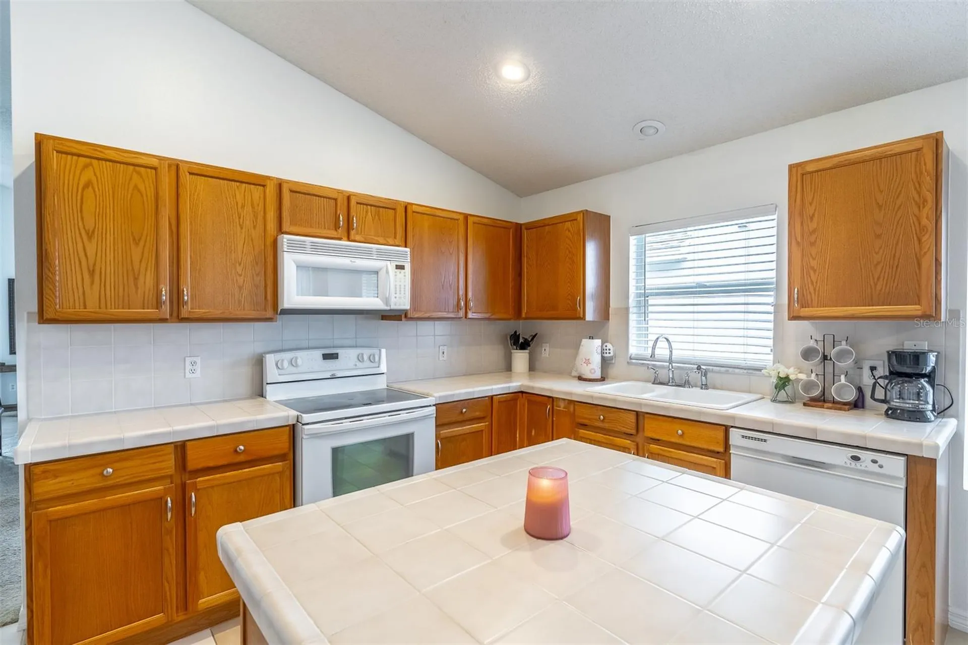 608 Lake Claire Court Oviedo FL 32765