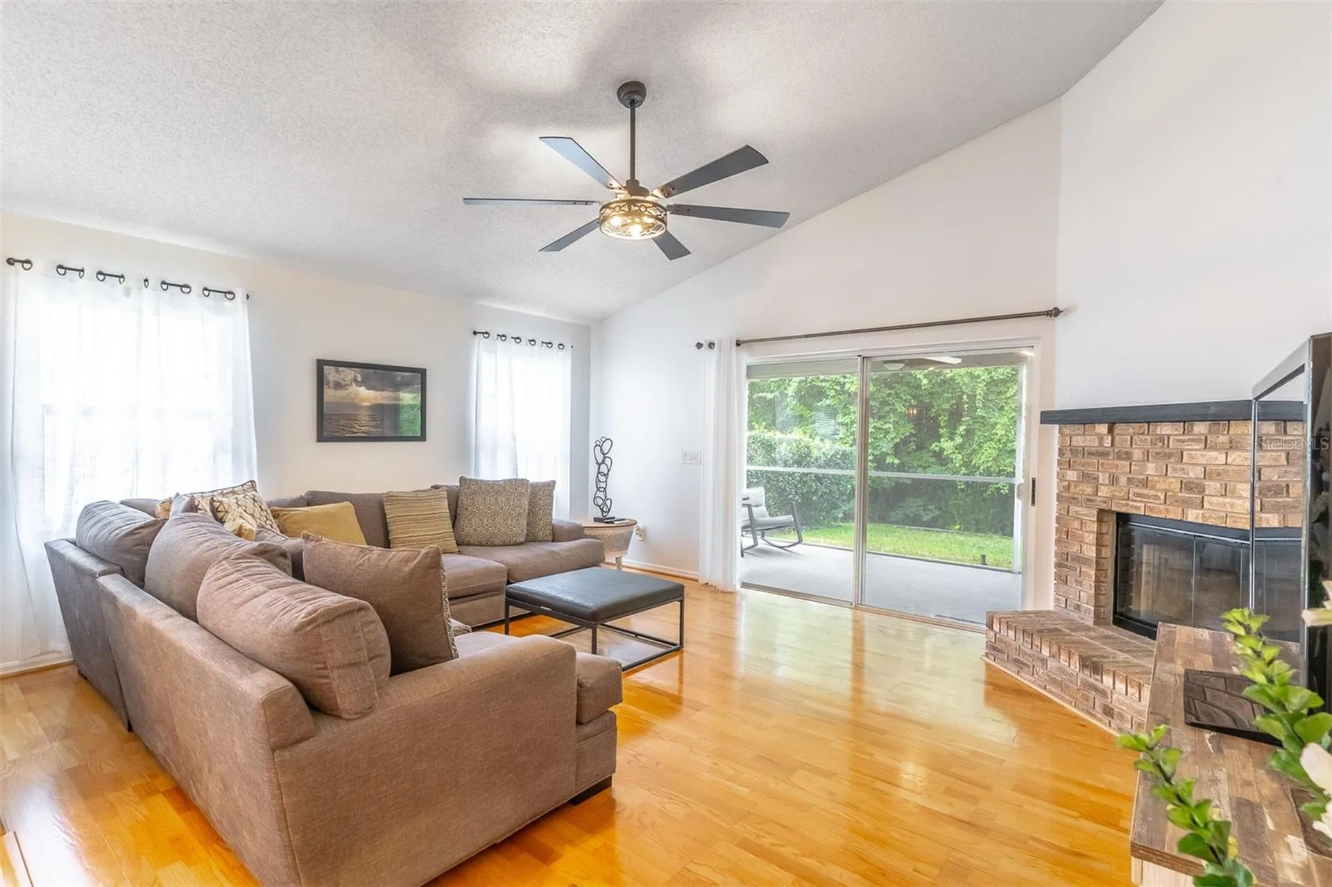 608 Lake Claire Court Oviedo FL 32765