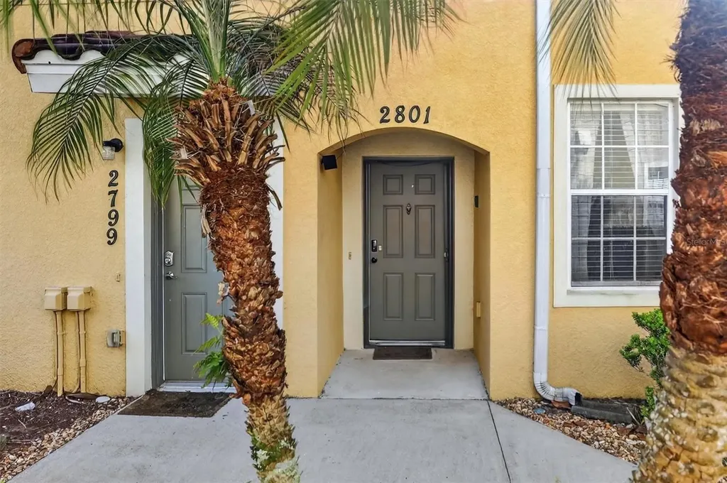 2801 Oakwater Drive Kissimmee FL 34747