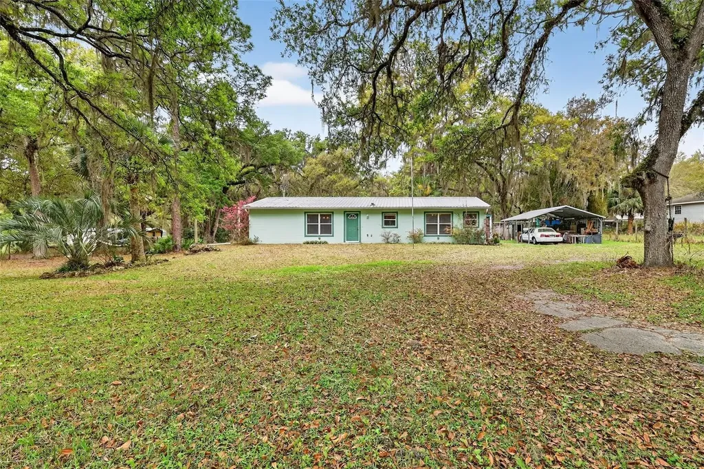 3336 County Road 510a Wildwood FL 34785