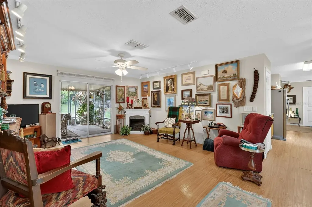 3336 County Road 510a Wildwood FL 34785