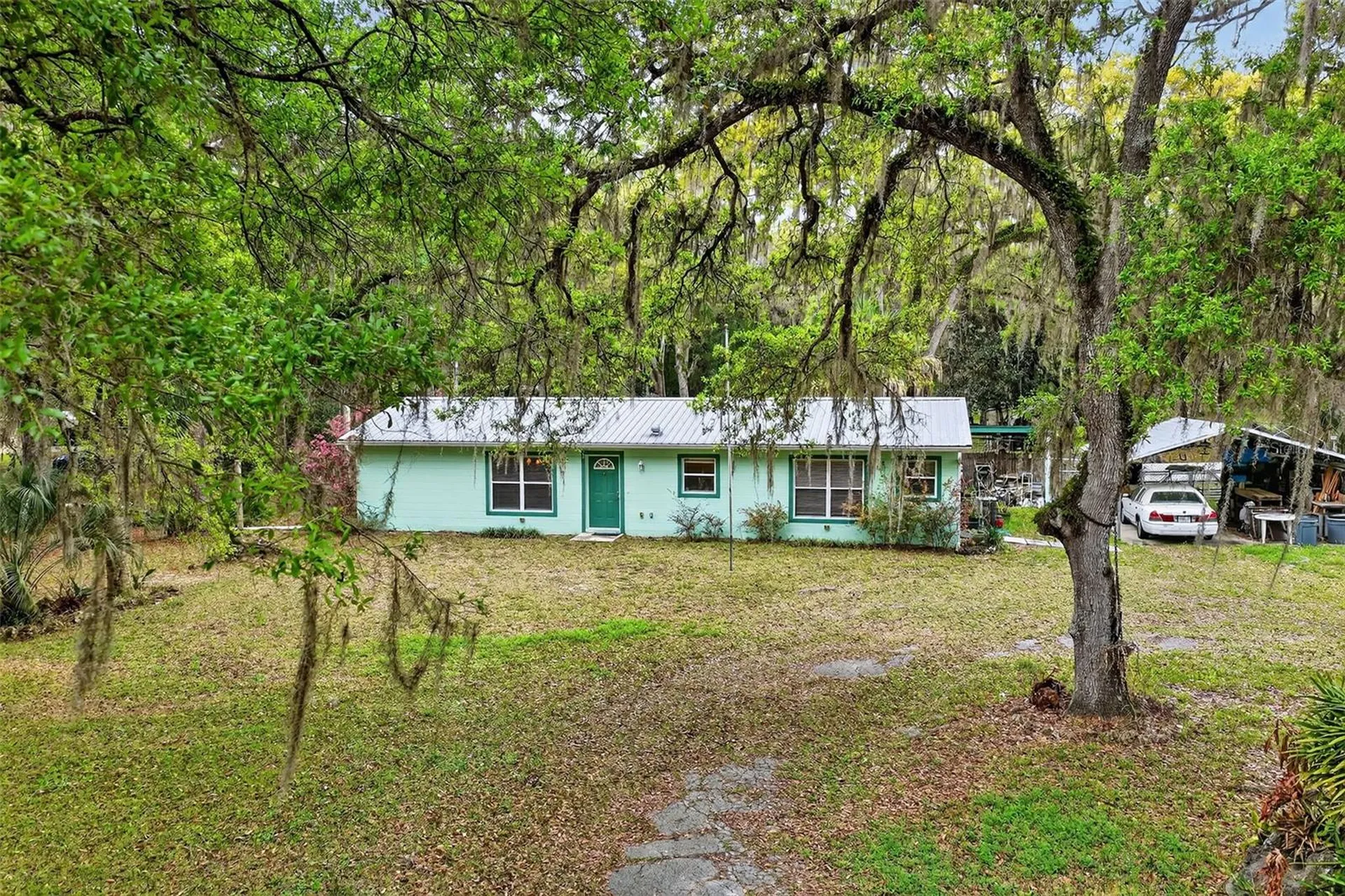 3336 County Road 510a Wildwood FL 34785