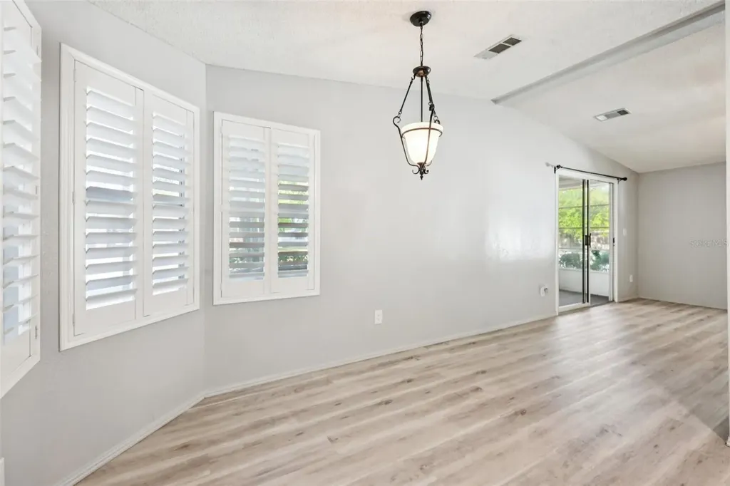 39 Maplehurst Avenue Debary FL 32713