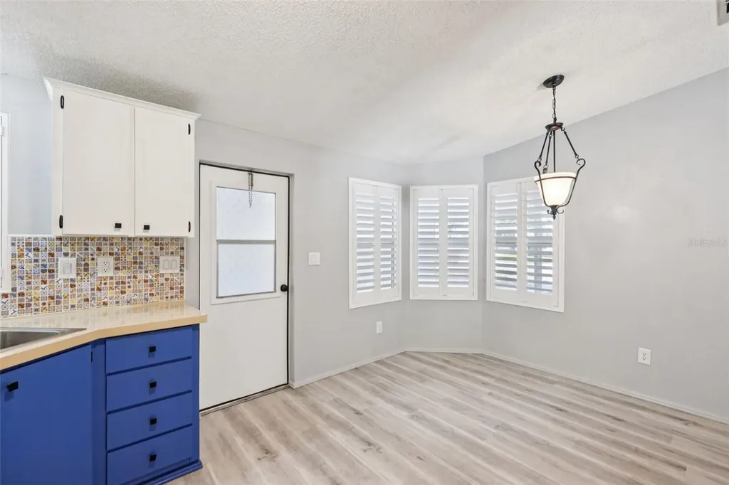 39 Maplehurst Avenue Debary FL 32713
