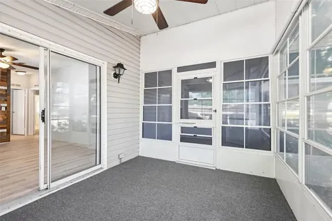 39 Maplehurst Avenue Debary FL 32713