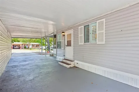39 Maplehurst Avenue Debary FL 32713