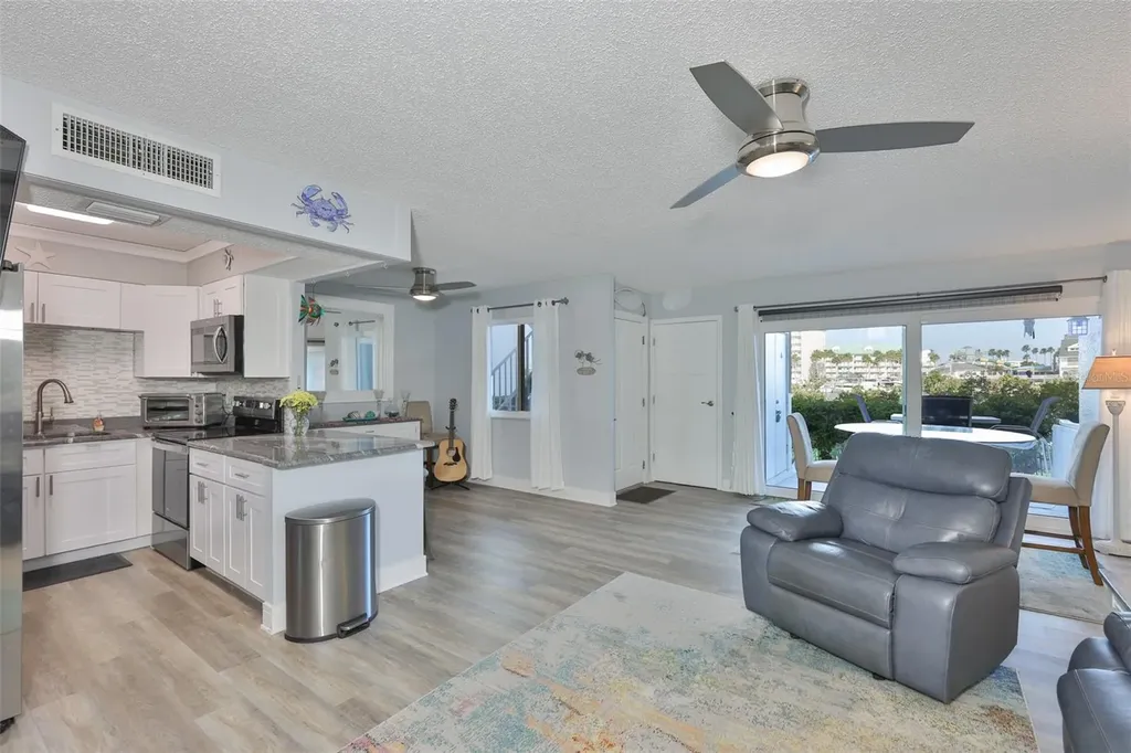14800 Walsingham Road Largo FL 33774