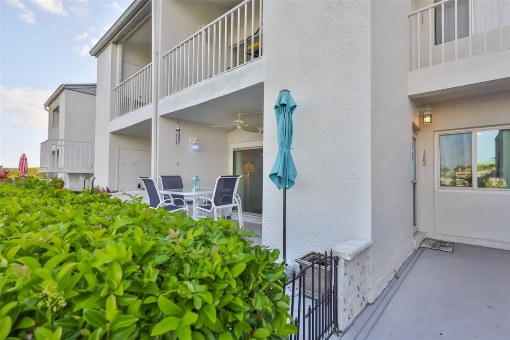 14800 Walsingham Road Largo FL 33774