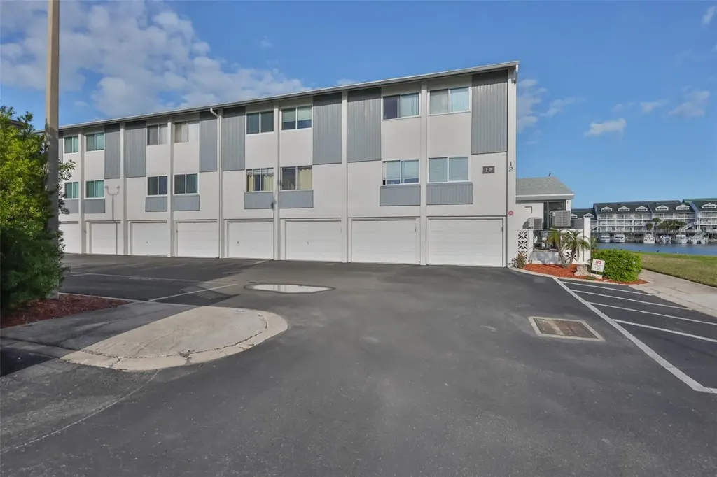 14800 Walsingham Road Largo FL 33774