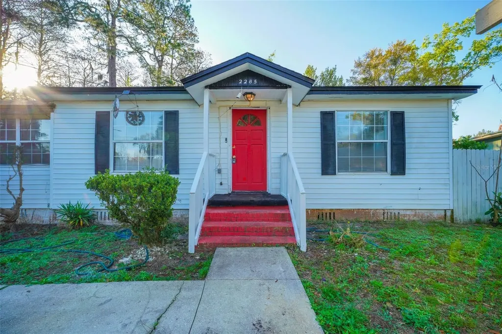 2285 Lake Drive Jacksonville FL 32246