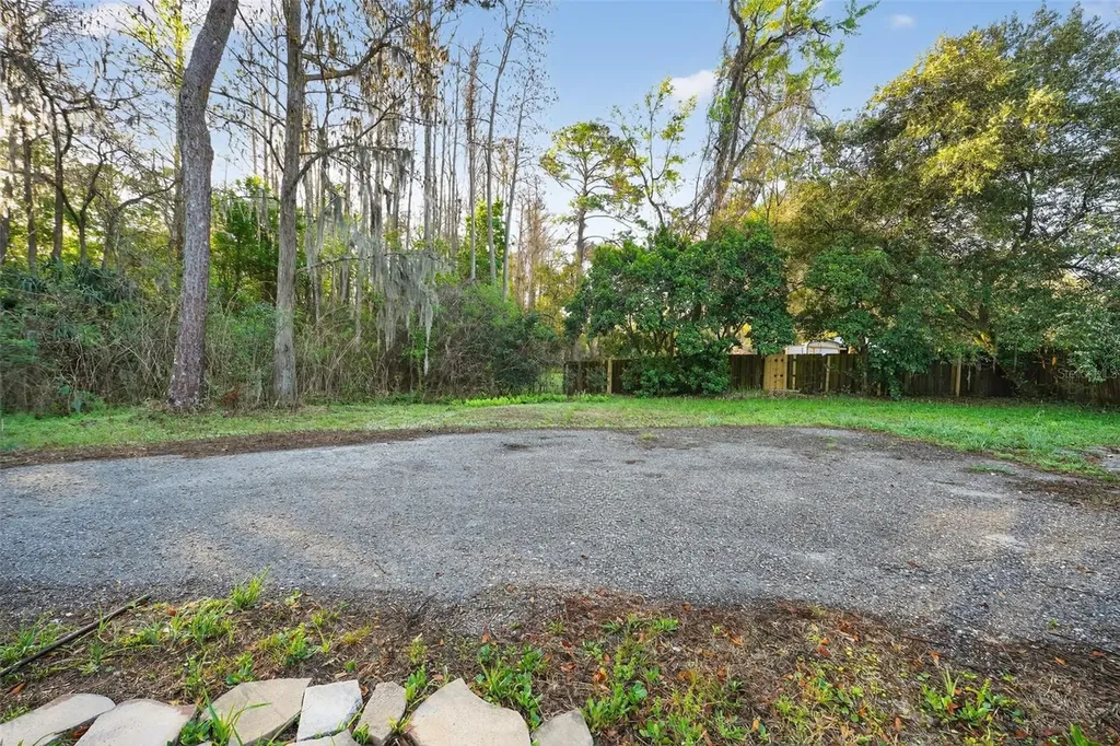 2285 Lake Drive Jacksonville FL 32246