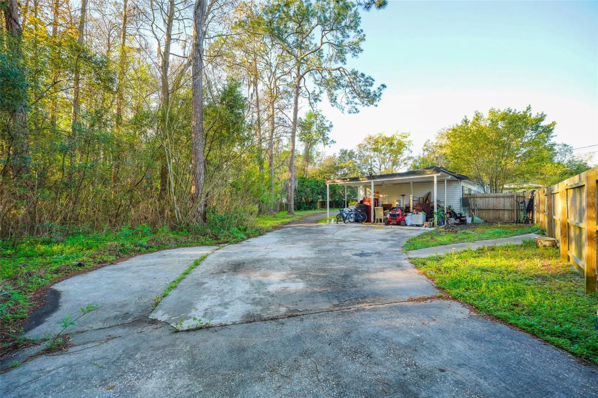 2285 Lake Drive Jacksonville FL 32246
