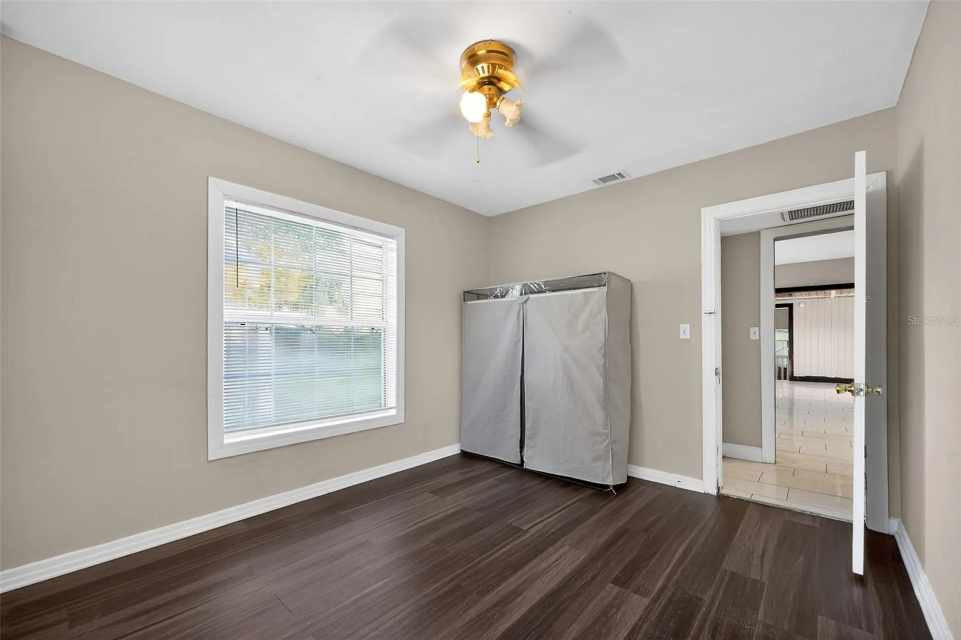 2285 Lake Drive Jacksonville FL 32246
