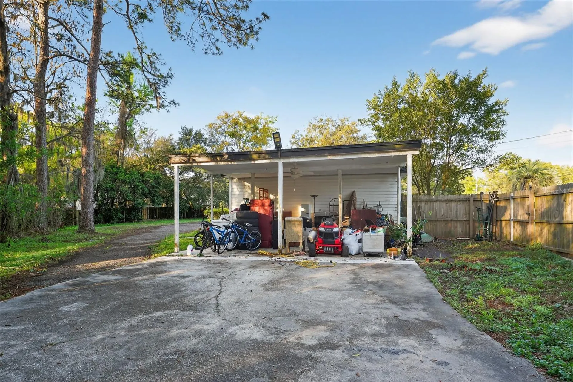 2285 Lake Drive Jacksonville FL 32246