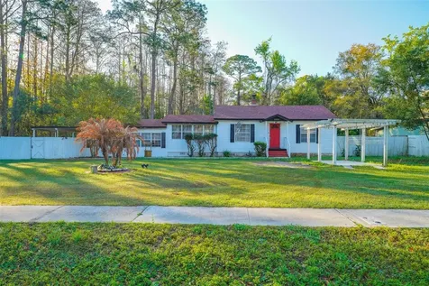 2285 Lake Drive Jacksonville FL 32246