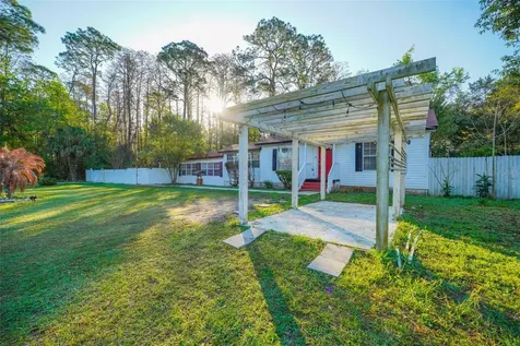 2285 Lake Drive Jacksonville FL 32246