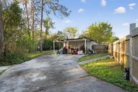 2285 Lake Drive Jacksonville FL 32246