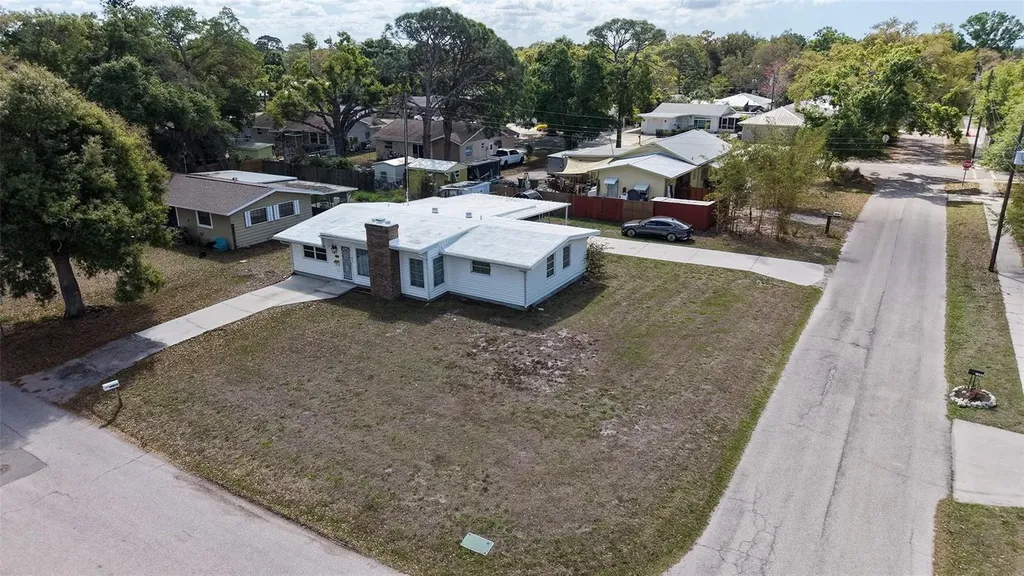 2600 Loma Linda Street Sarasota FL 34239