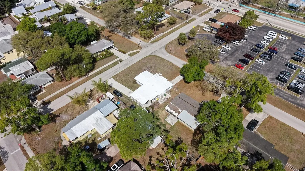 2600 Loma Linda Street Sarasota FL 34239