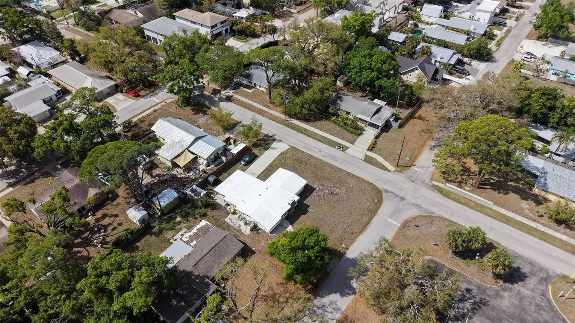 2600 Loma Linda Street Sarasota FL 34239
