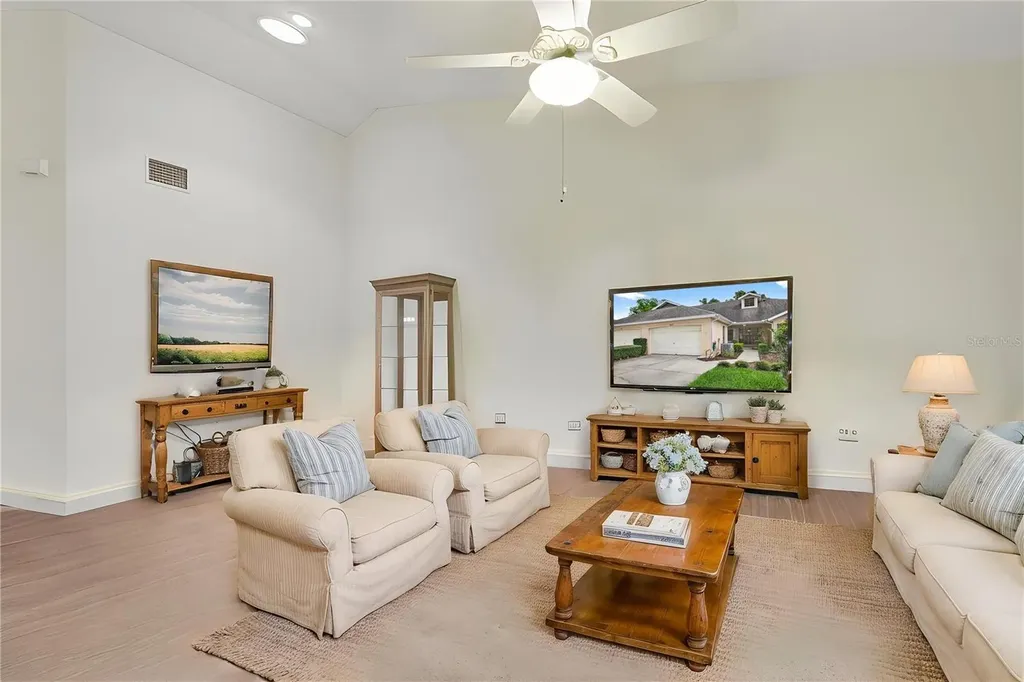 240 Juniper Way Tavares FL 32778