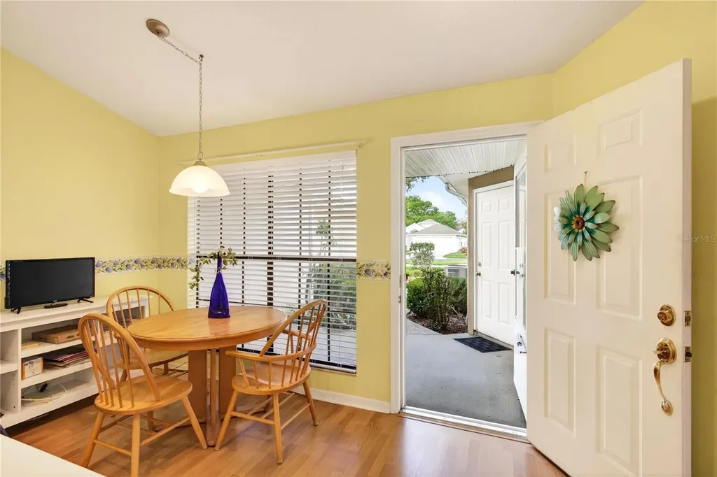 240 Juniper Way Tavares FL 32778