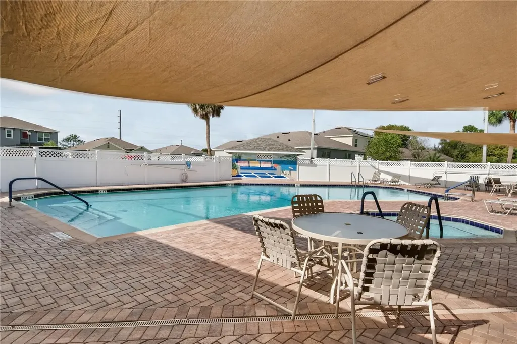 240 Juniper Way Tavares FL 32778