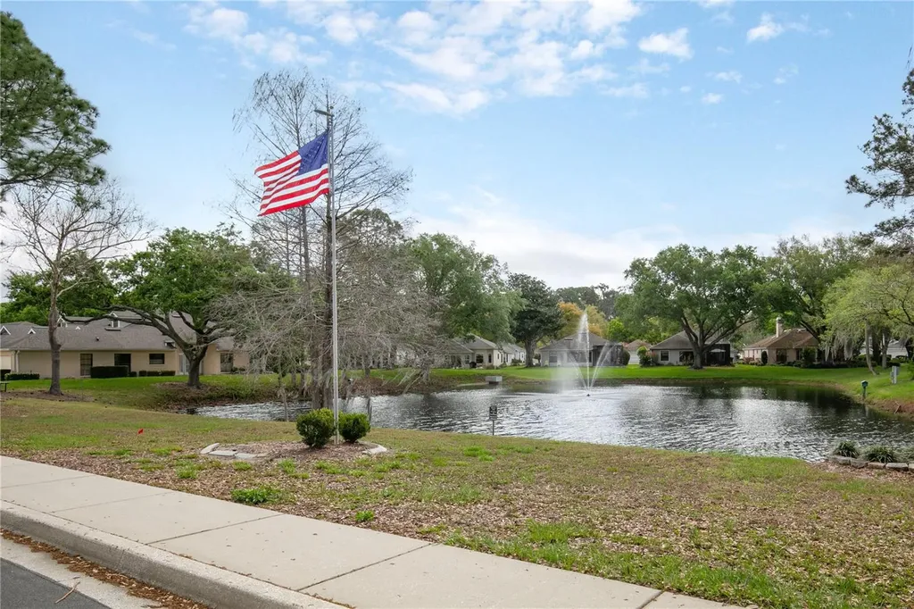 240 Juniper Way Tavares FL 32778