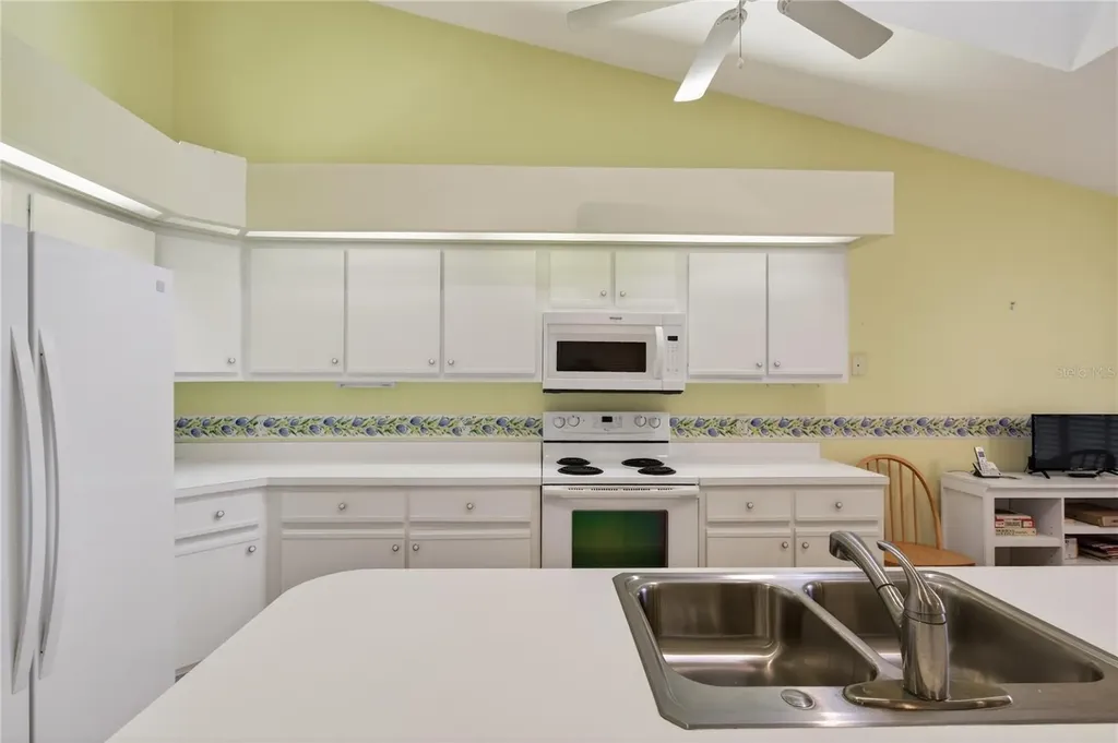240 Juniper Way Tavares FL 32778