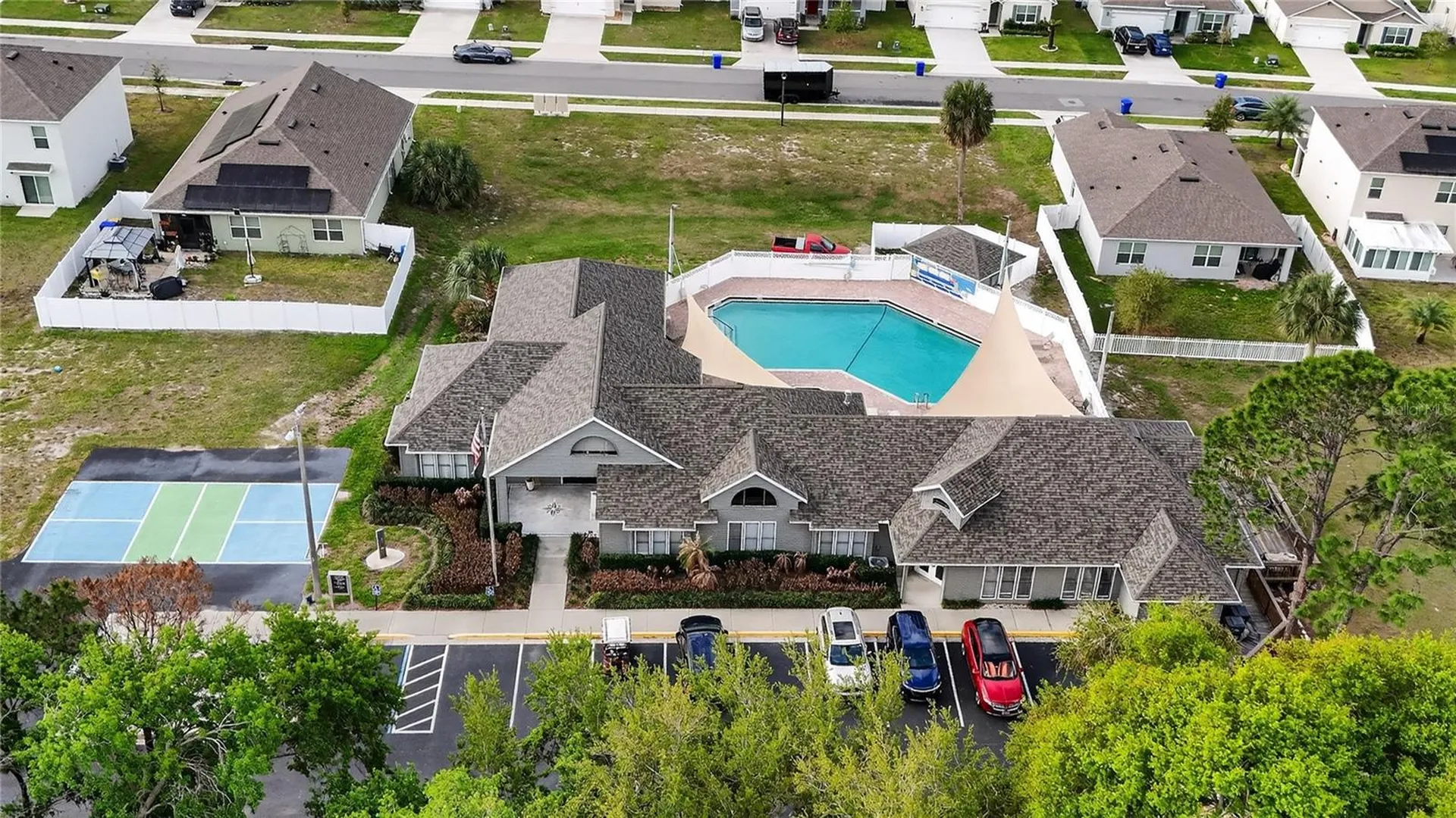 240 Juniper Way Tavares FL 32778