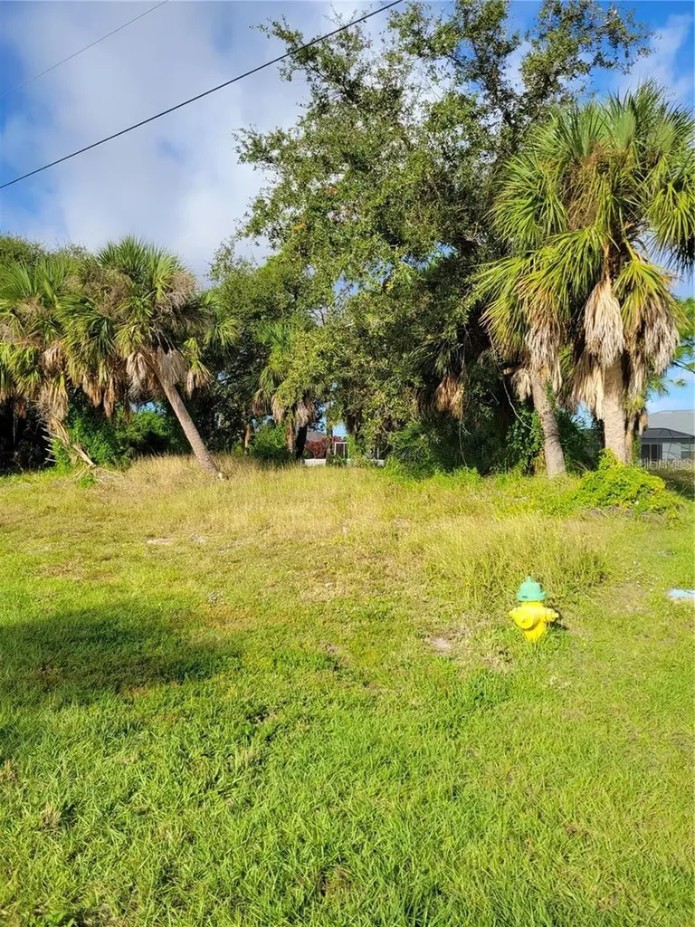 95 Long Meadow Lane Rotonda West FL 33947
