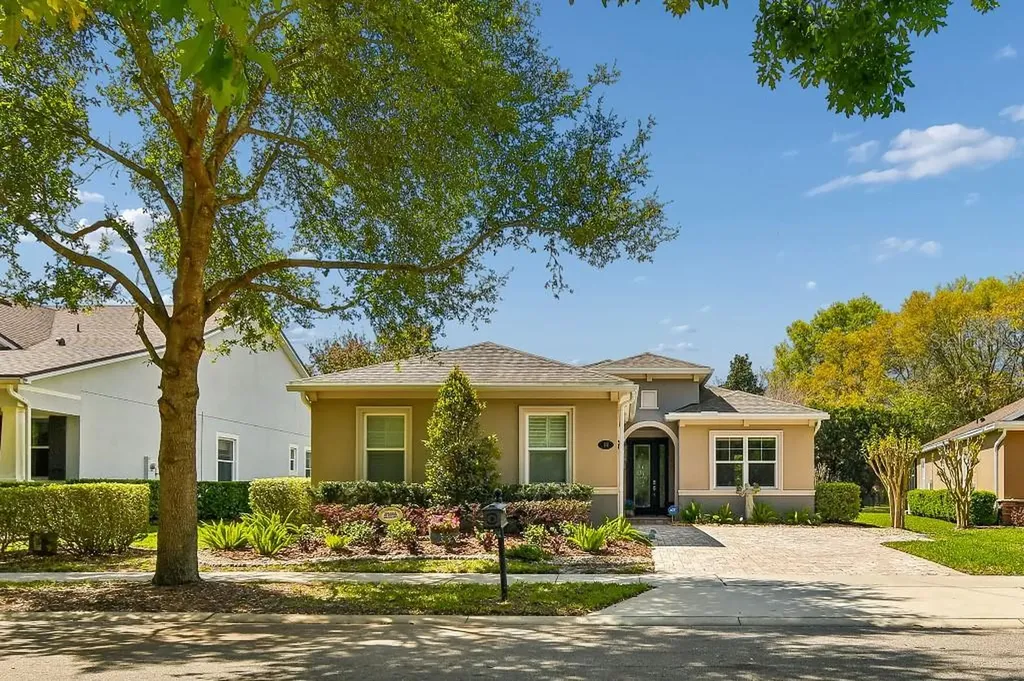 112 Suffolk Court Deland FL 32724