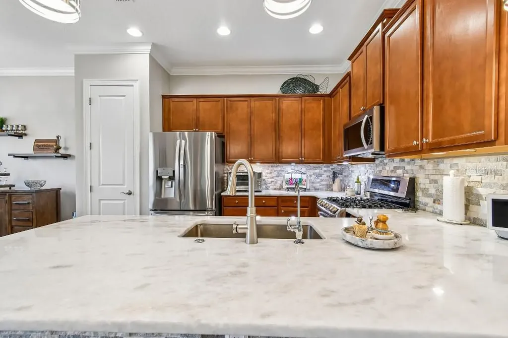 112 Suffolk Court Deland FL 32724