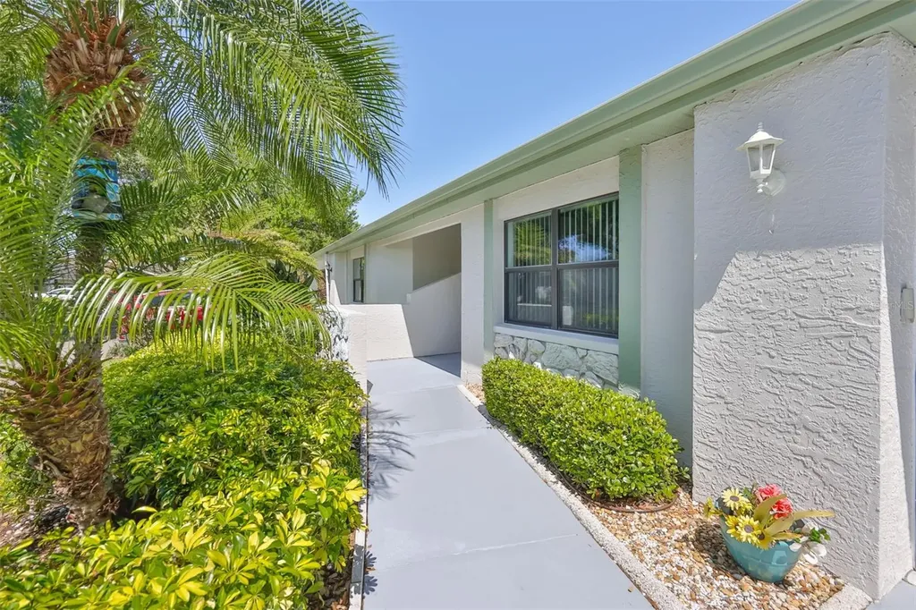1513 Leland Drive Sun City Center FL 33573