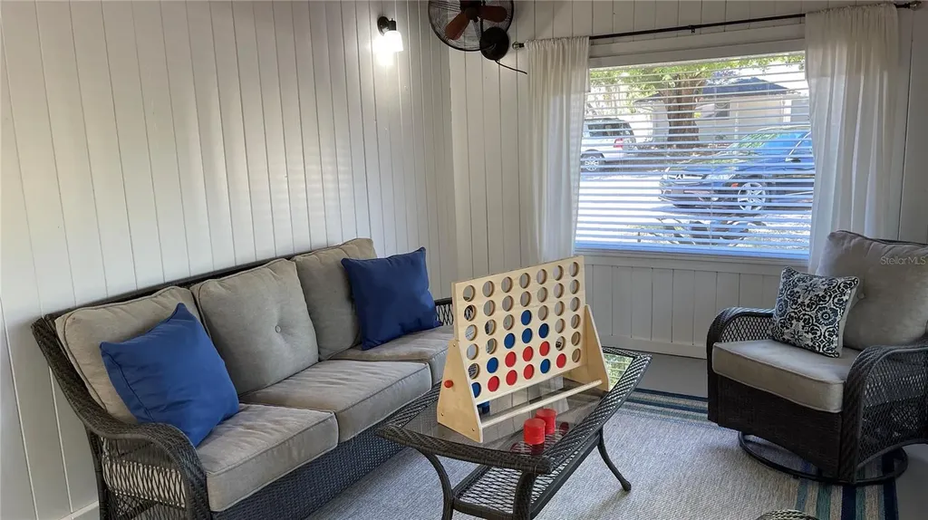 2504 S Milmar Drive Sarasota FL 34237