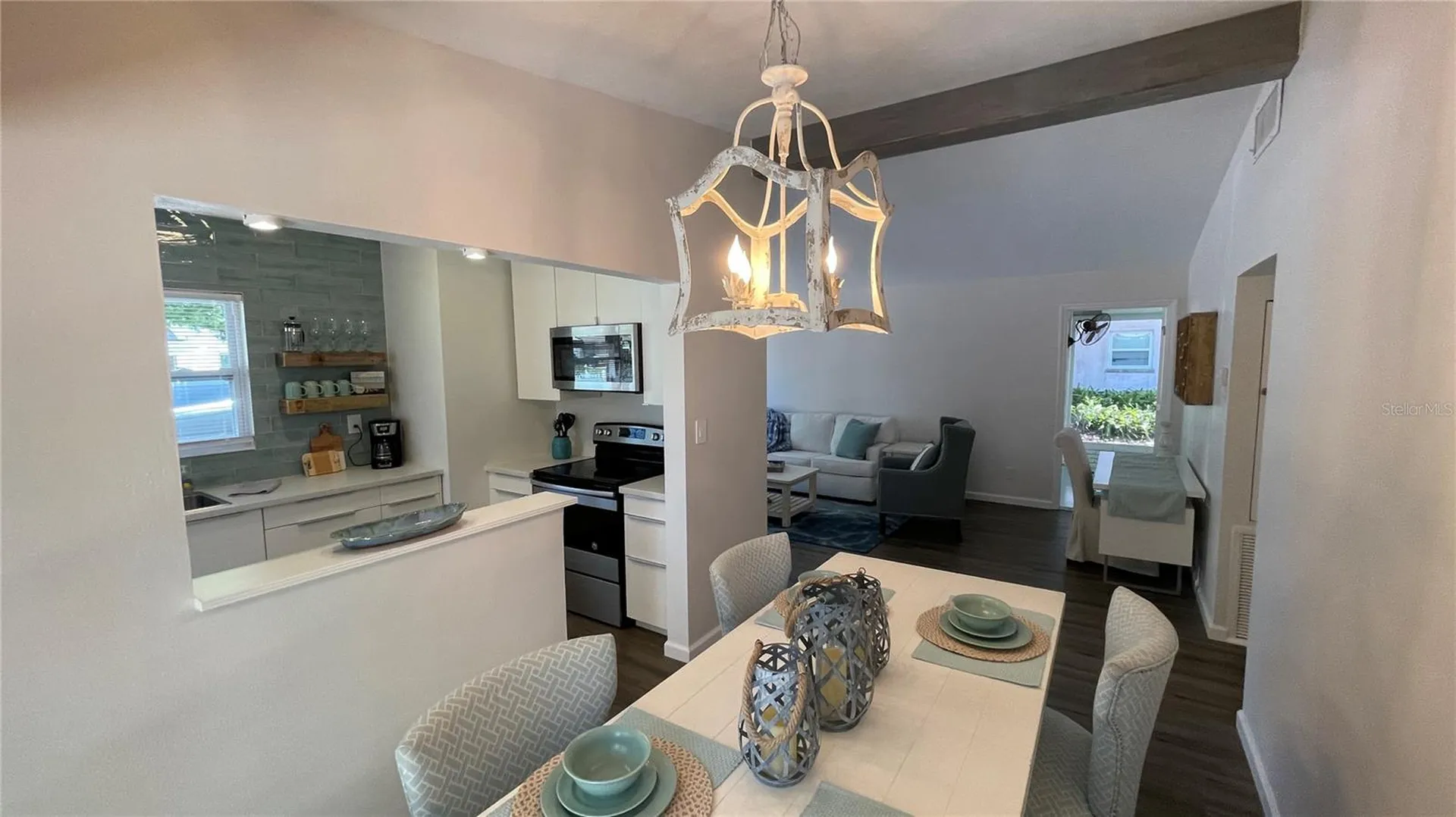 2504 S Milmar Drive Sarasota FL 34237