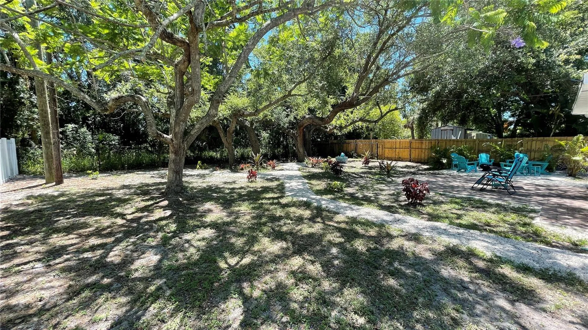 2504 S Milmar Drive Sarasota FL 34237