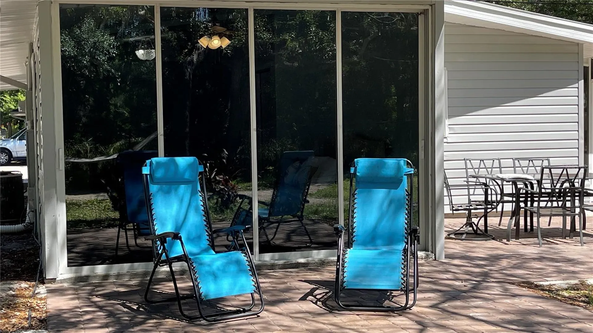 2504 S Milmar Drive Sarasota FL 34237