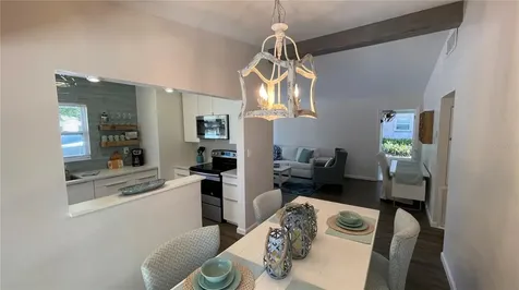 2504 S Milmar Drive Sarasota FL 34237