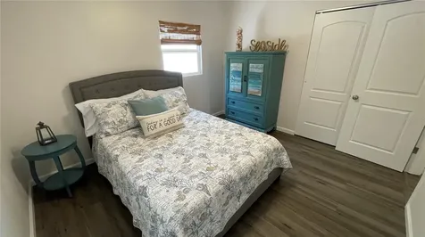 2504 S Milmar Drive Sarasota FL 34237
