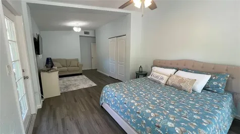 2504 S Milmar Drive Sarasota FL 34237