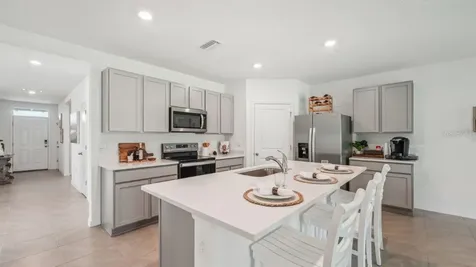 8481 Wheat Stone Drive Zephyrhills FL 33540