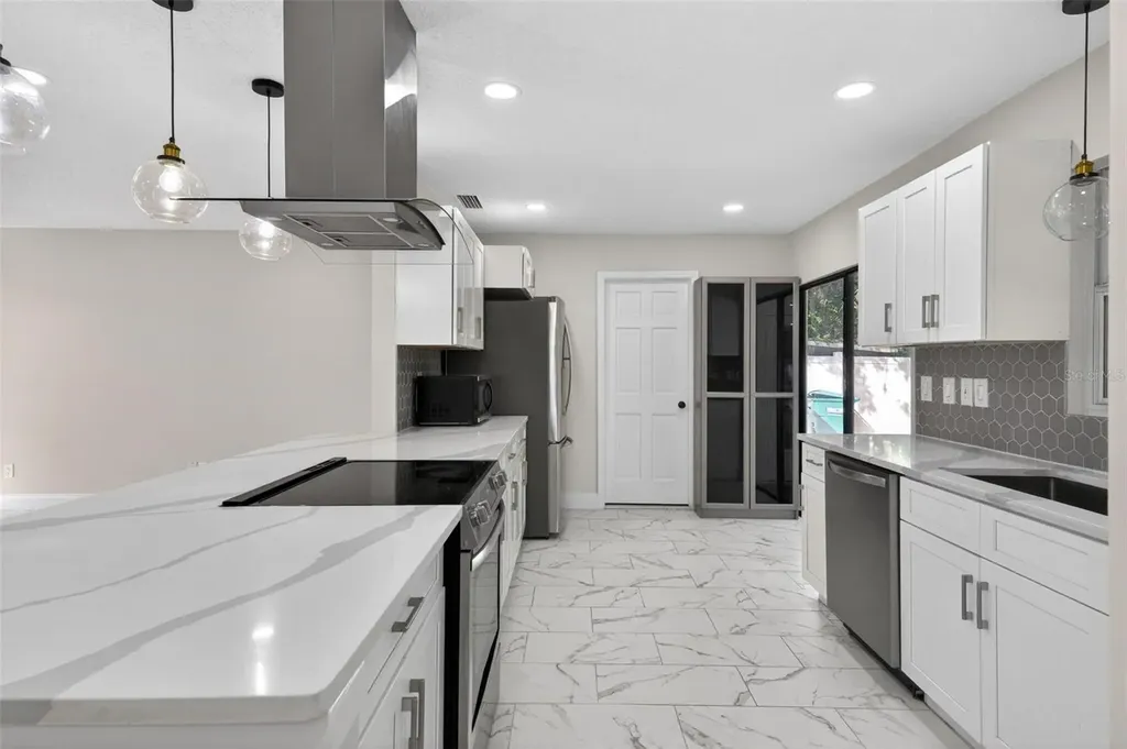 2039 Jefferson Avenue Deltona FL 32738