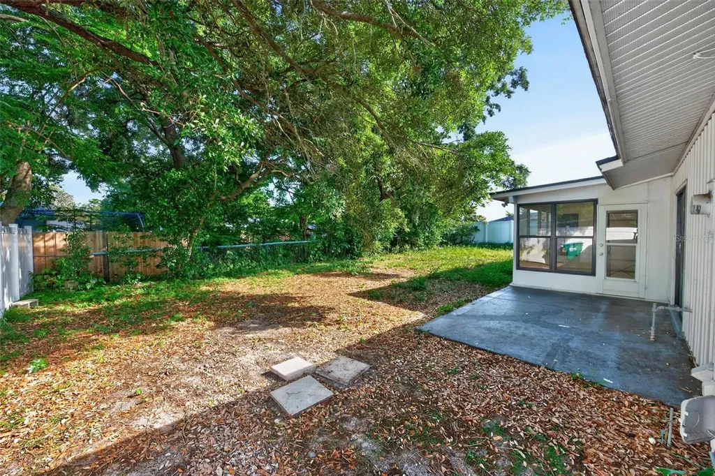 2039 Jefferson Avenue Deltona FL 32738
